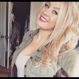 Meet your Posher, Melissa